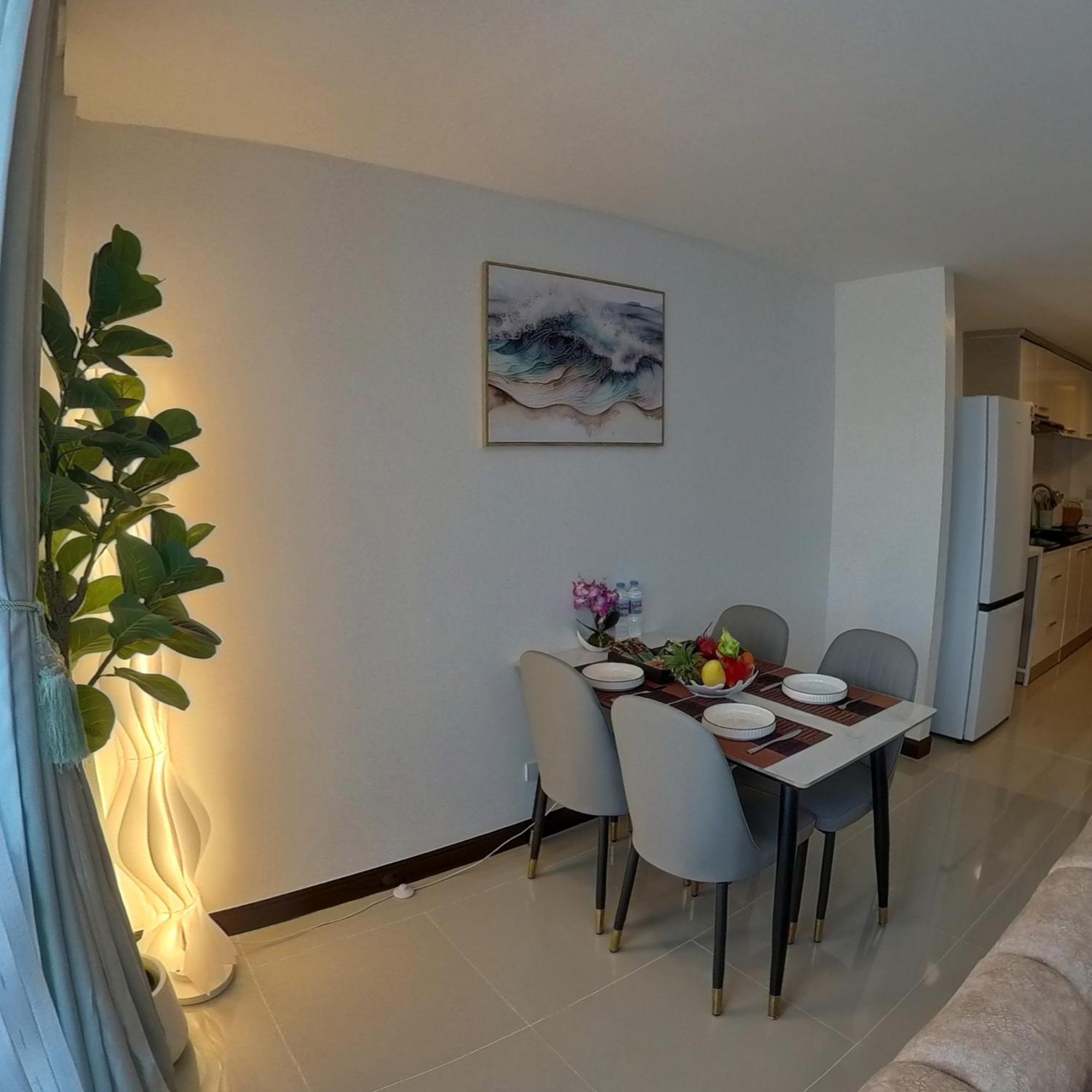 The Kris Cozy 2-bedrooms Appartamento Patong