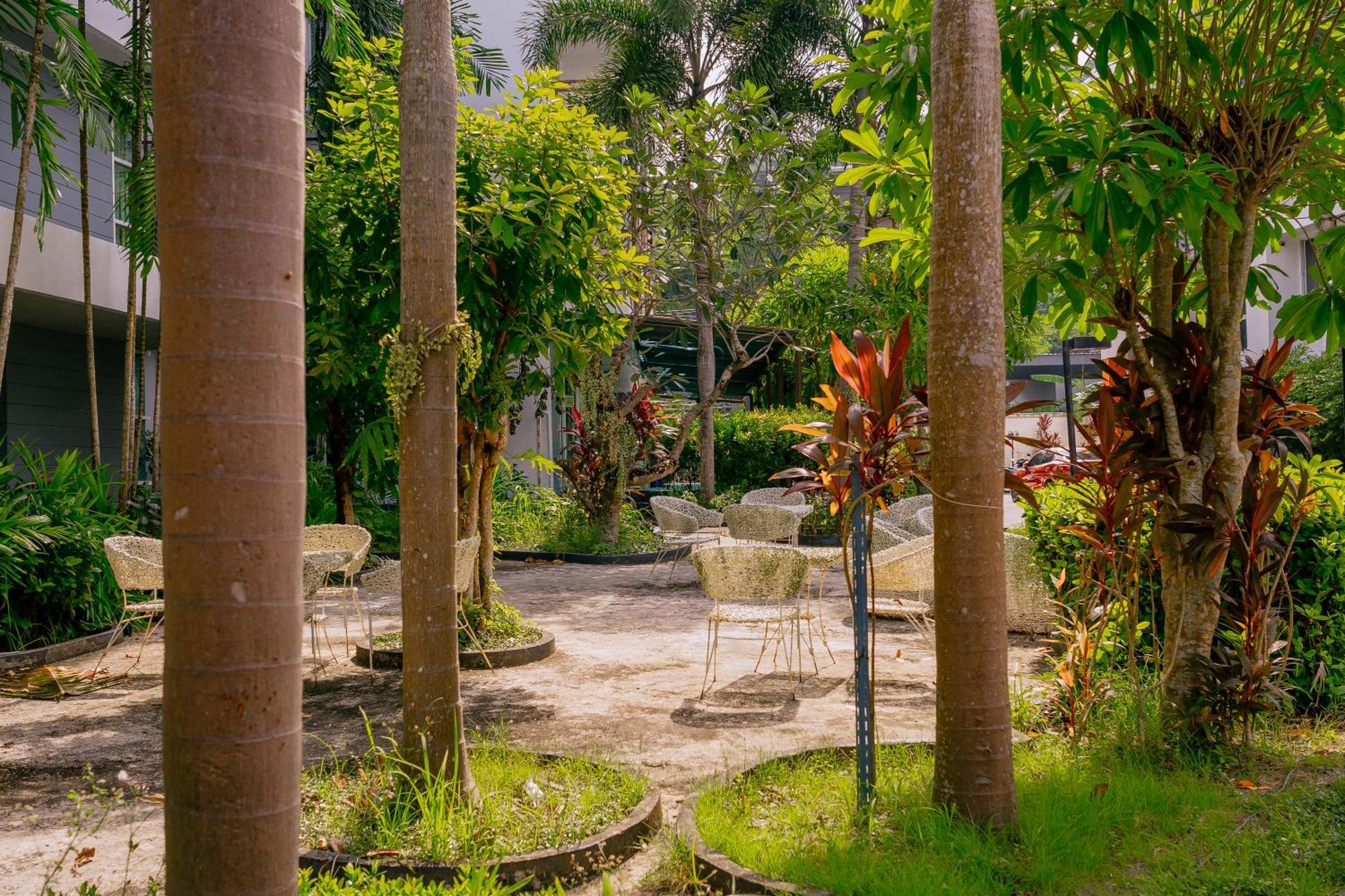 The Kris Cozy 2-bedrooms